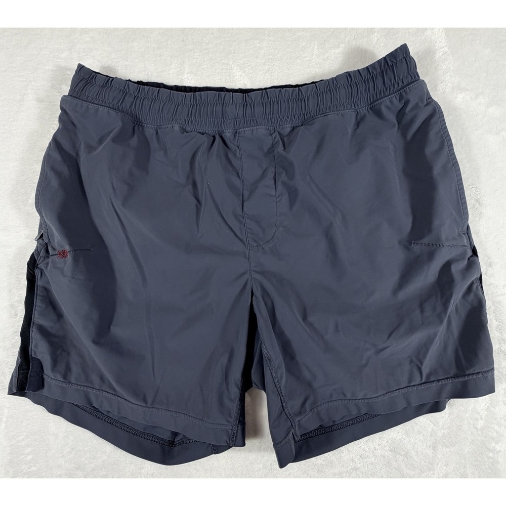 Rhone Shorts Men's L Gray Versatility Lined Activewear Comfort Anti Stink Stripe